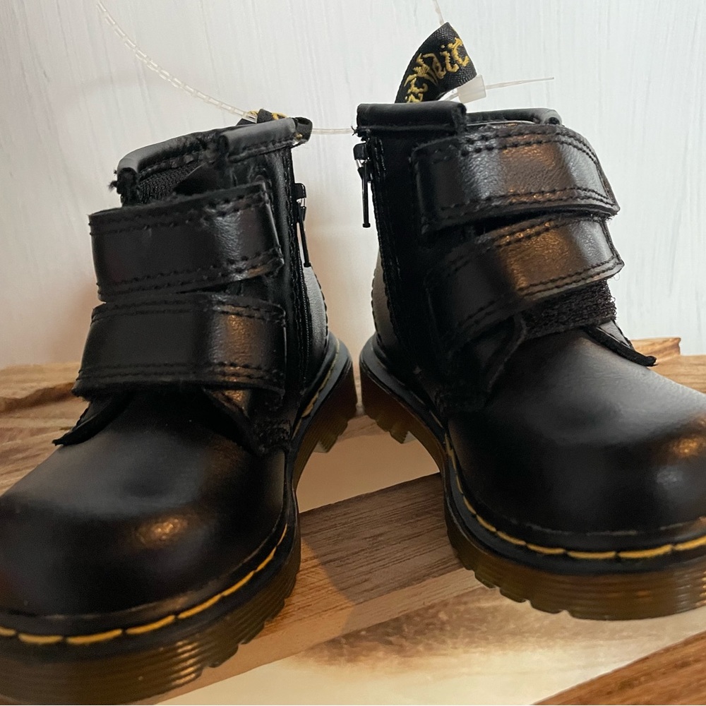 Dr Martens Baby size 4